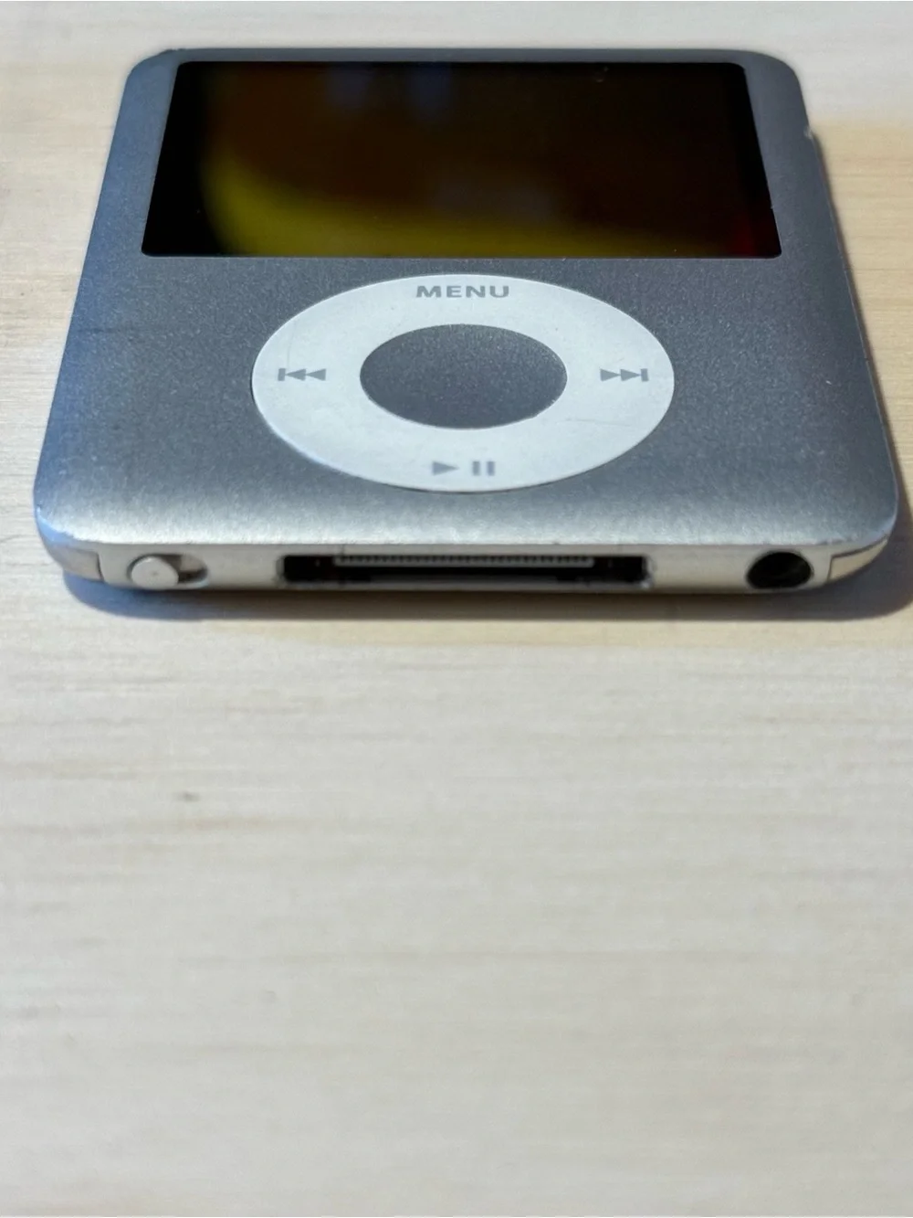 Apple iPod Nano A1236 4GB Silver Tested Good w/Charger-706Songs Read Description